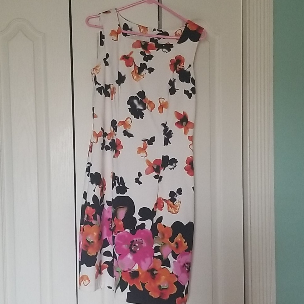Women's dress